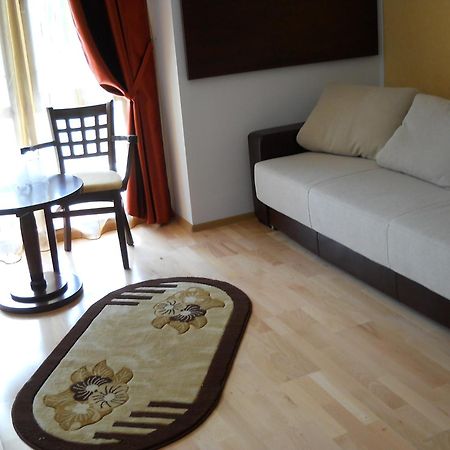Hotel Valea Cu Pesti Căpăţîneni-Ungureni Eksteriør billede
