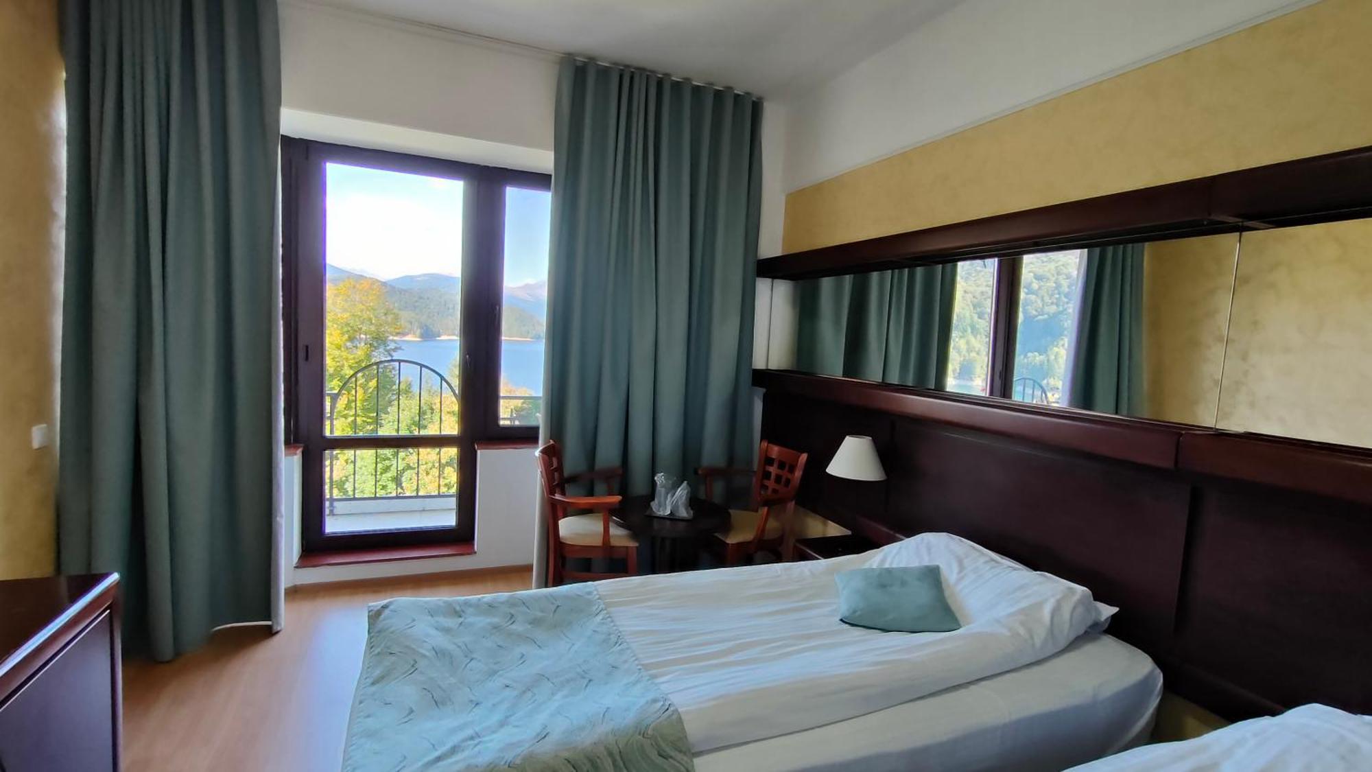 Hotel Valea Cu Pesti Căpăţîneni-Ungureni Eksteriør billede