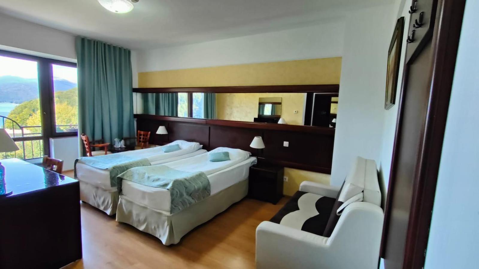 Hotel Valea Cu Pesti Căpăţîneni-Ungureni Eksteriør billede