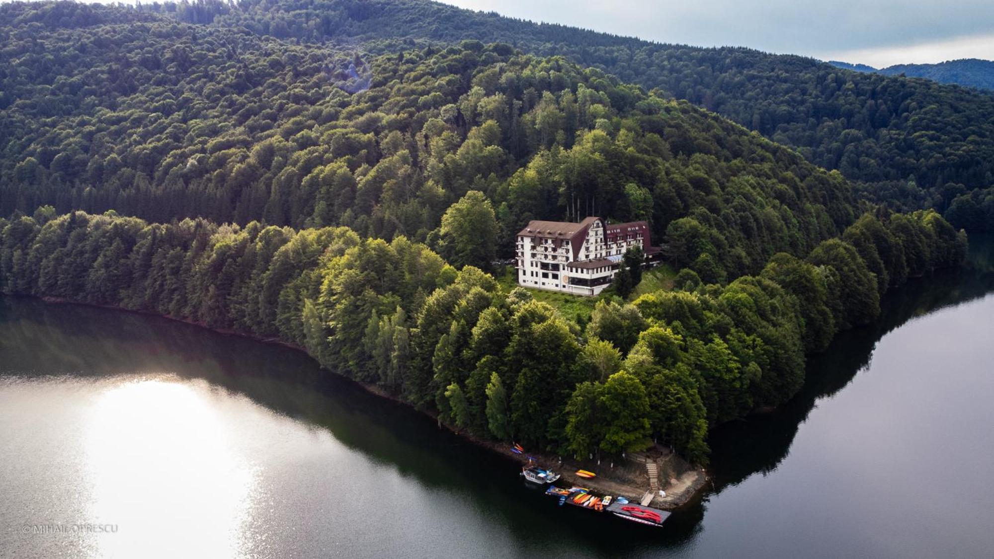 Hotel Valea Cu Pesti Căpăţîneni-Ungureni Eksteriør billede