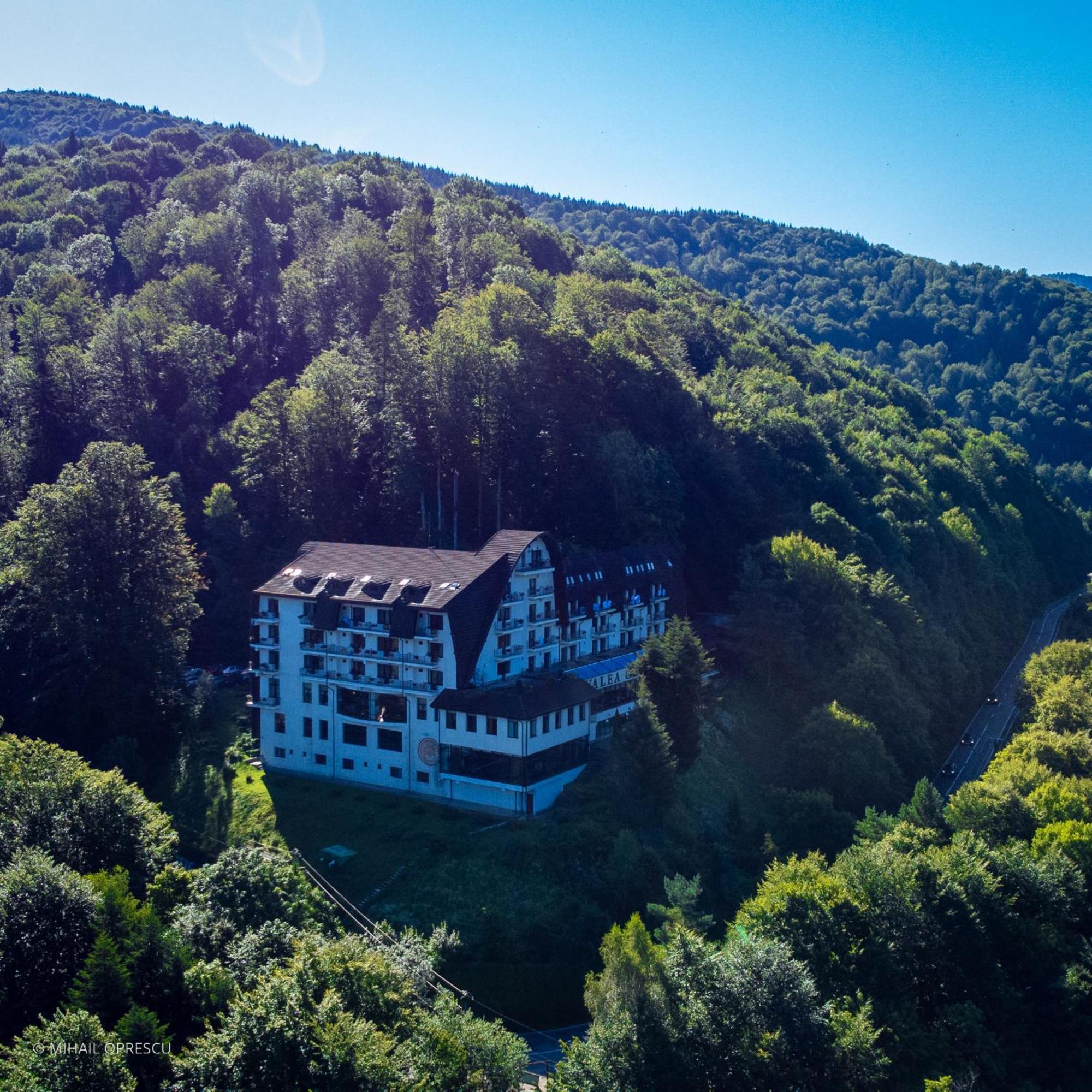 Hotel Valea Cu Pesti Căpăţîneni-Ungureni Eksteriør billede