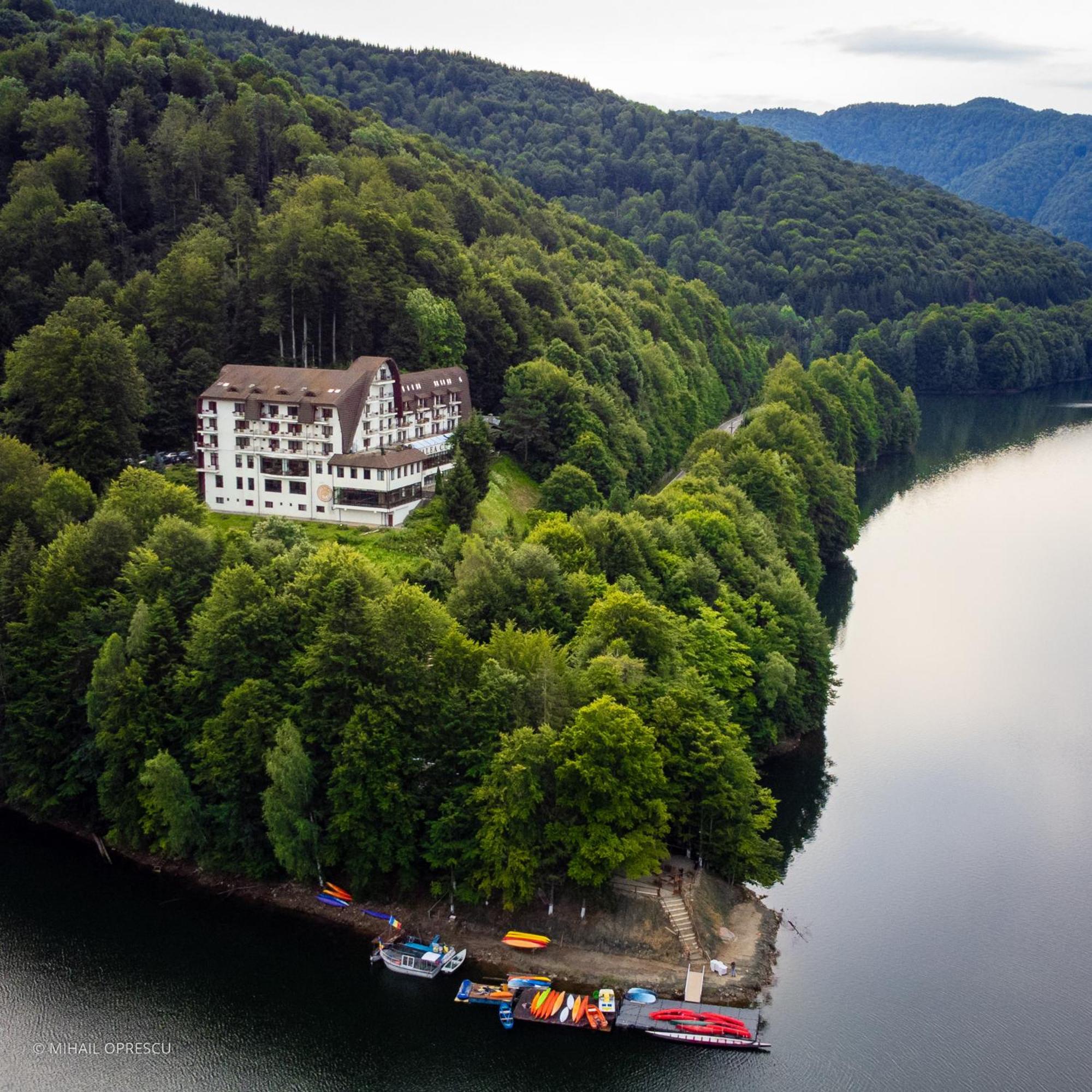 Hotel Valea Cu Pesti Căpăţîneni-Ungureni Eksteriør billede