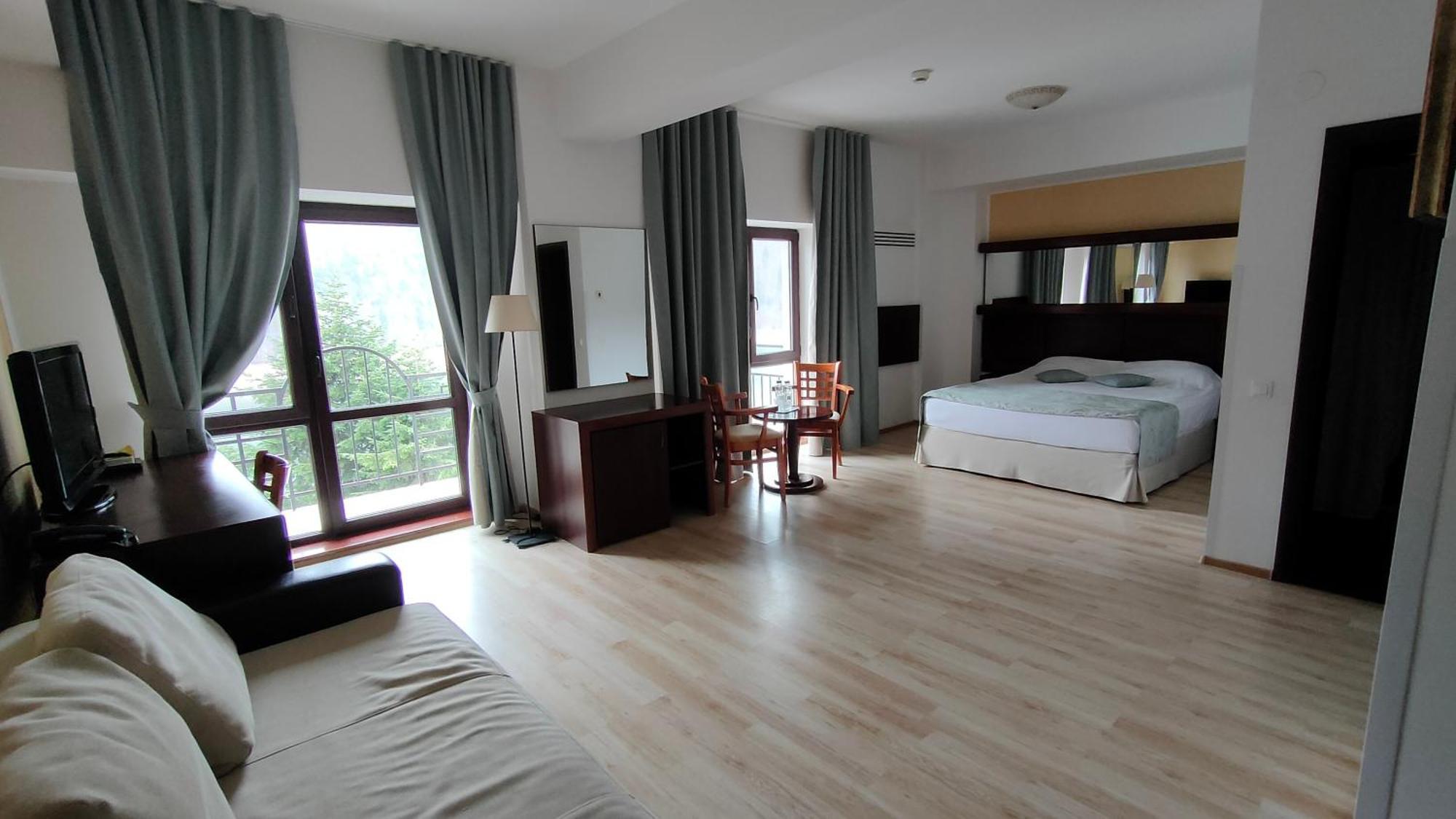 Hotel Valea Cu Pesti Căpăţîneni-Ungureni Eksteriør billede