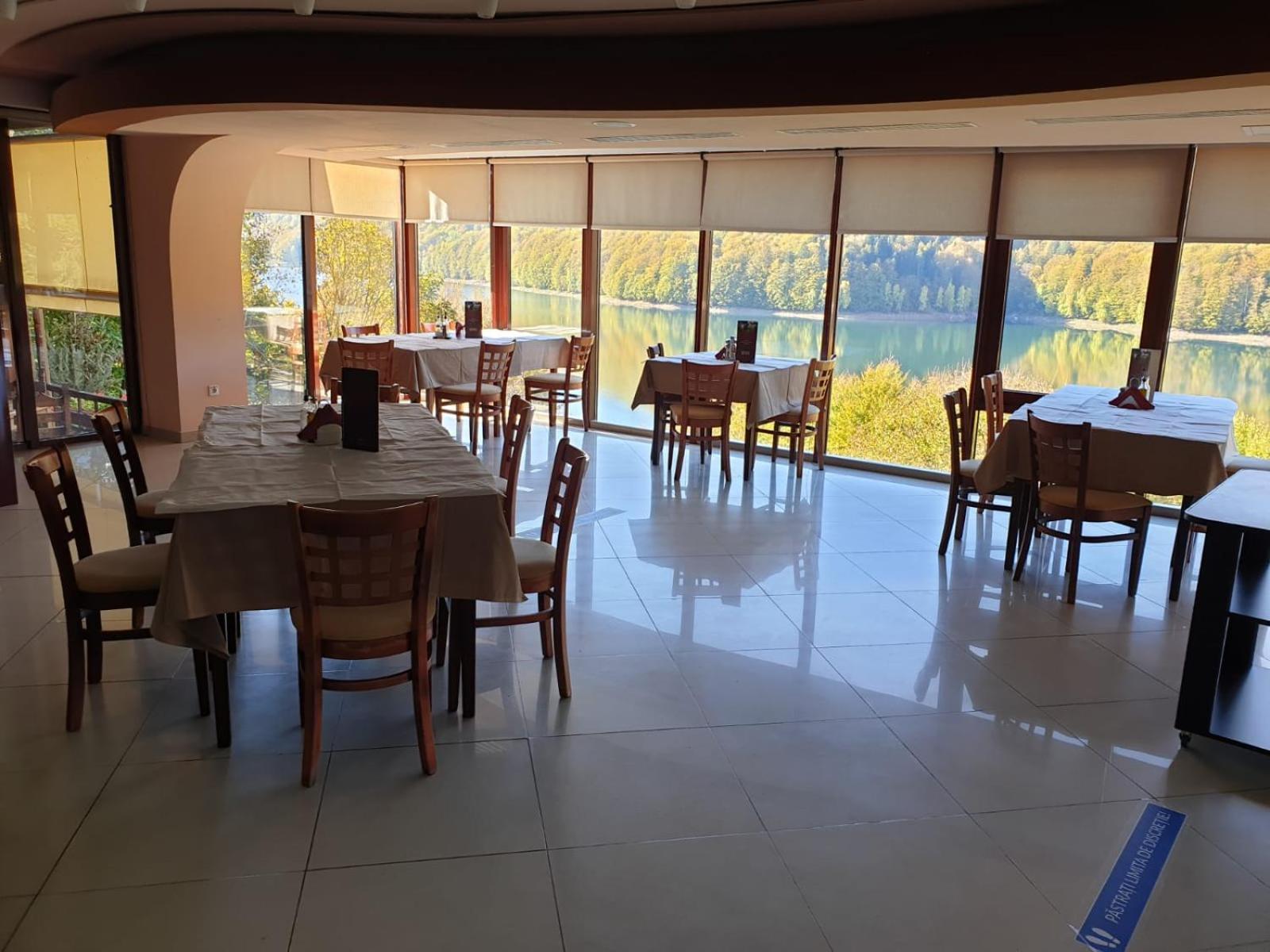 Hotel Valea Cu Pesti Căpăţîneni-Ungureni Eksteriør billede
