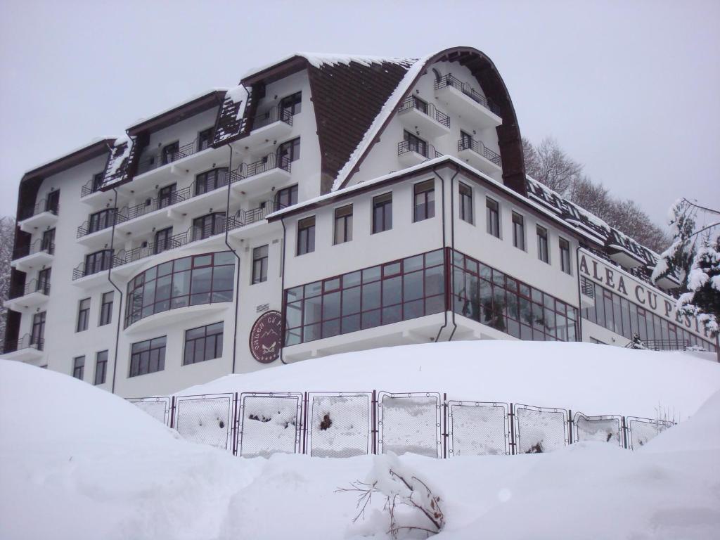 Hotel Valea Cu Pesti Căpăţîneni-Ungureni Eksteriør billede